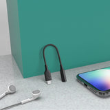 Quikcell   AUDIO ADAPTER 3.5mm to Lightning Black